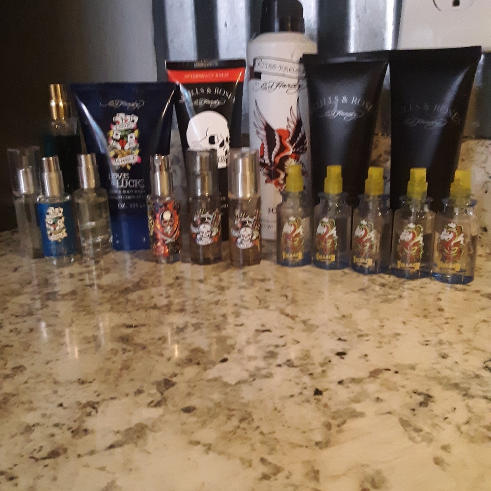 Ed Hardy Skulls and Roses aftershave